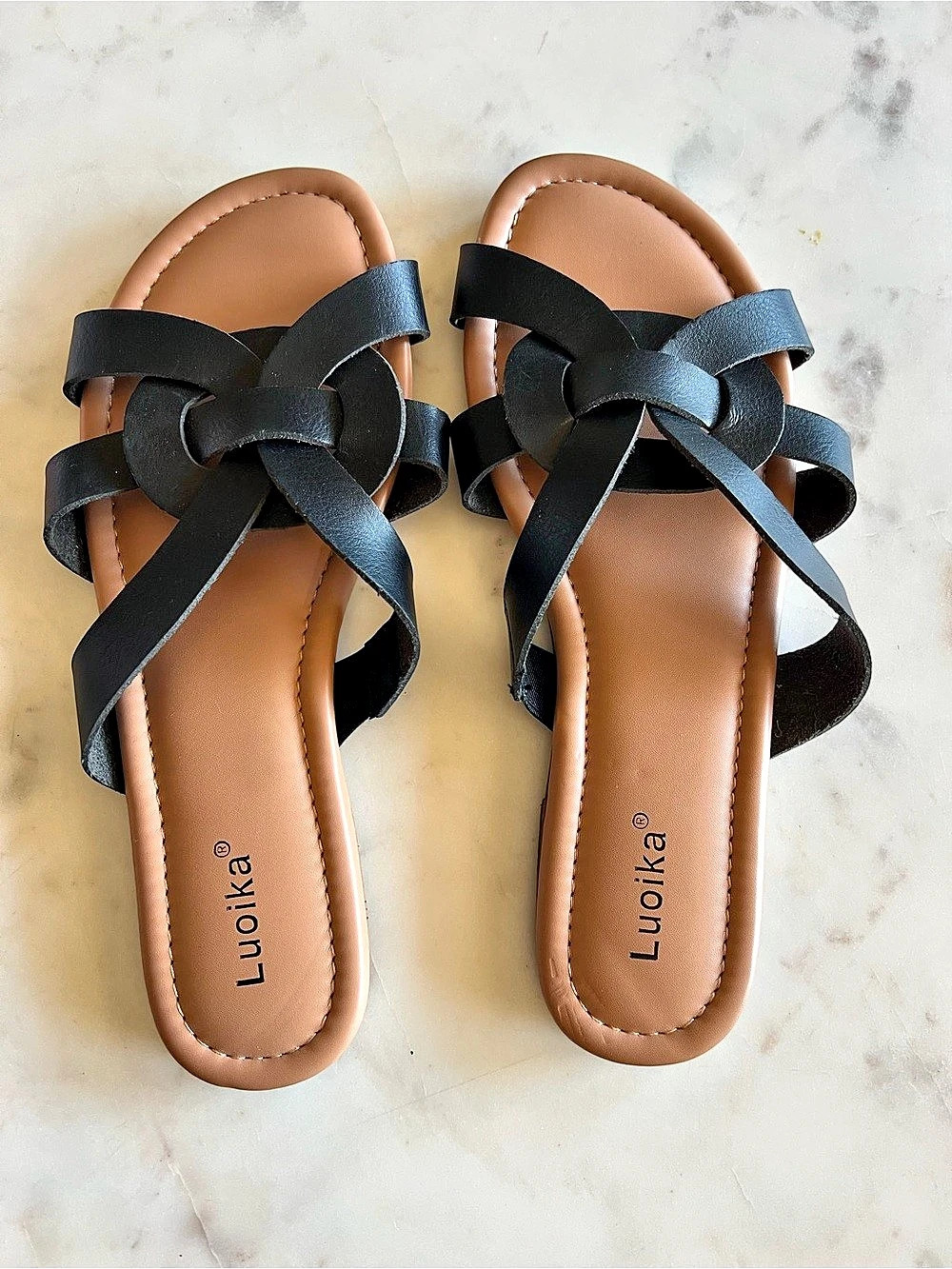 Louika Black Strappy Flat Sandals Sz 9W